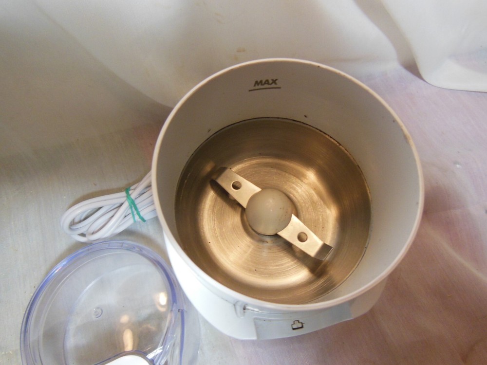 Coffee Grinder Gevi One Touch #GECGI140-U pre-owned