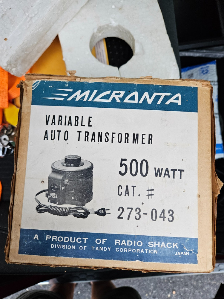 Radio Shack Micronta Variable Transformer 273-043 Variac 0 - 140 Volt, 5 Amp