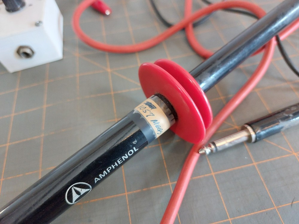Amphenol High Voltage Probe