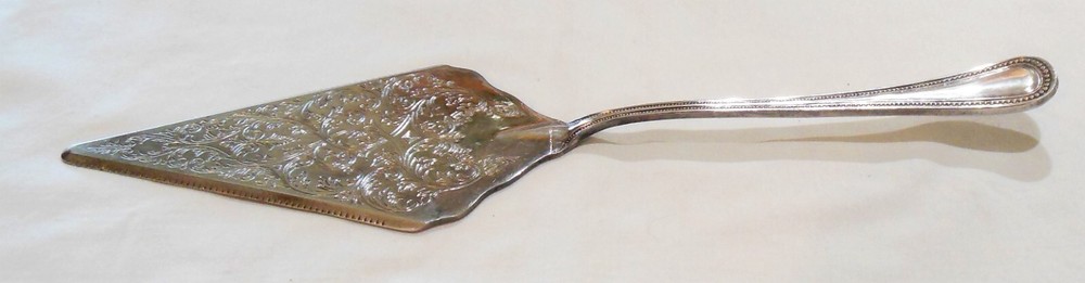 Silverplate Cake Pie Server Serrated Edge Italy