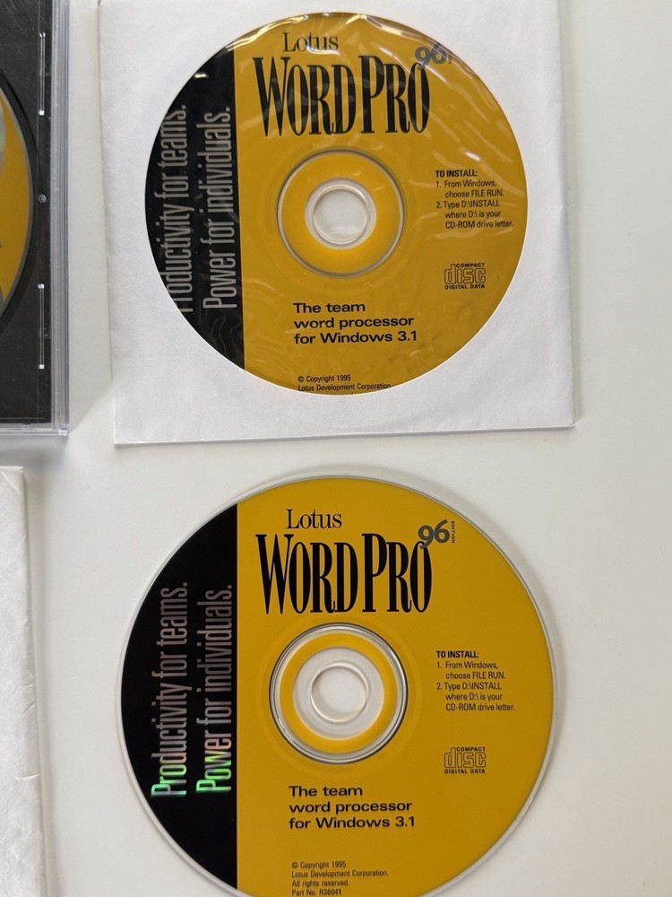 Vintage Lotus SmartSuite Software Bundle Lot