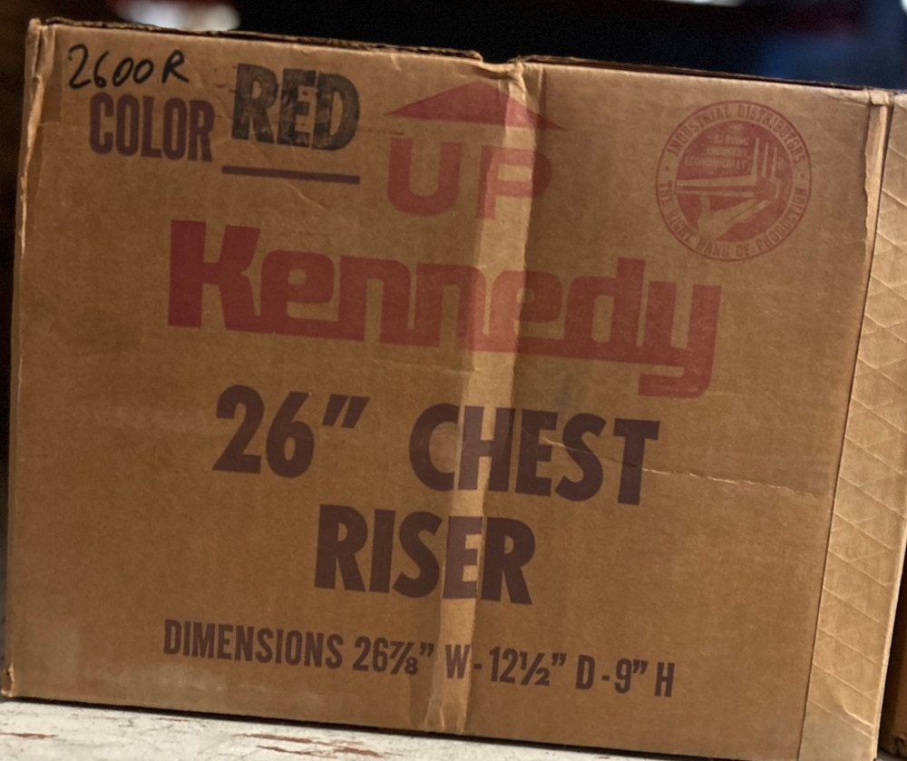 Vintage Kennedy 26" Chest Riser