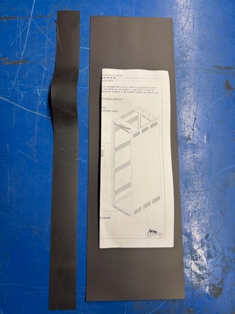 Middle Atlantic MAPI VBK-BGR Magnetized Vent Blocker Kit