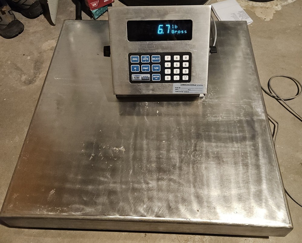 B-TEK 2424-1000 GSE 550 Bench Scale 1000lb industrial programmable indicator
