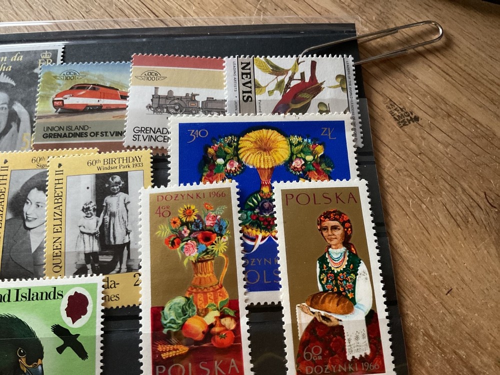 World mixed mint never hinged stamps B1625