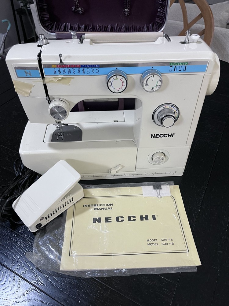 Necchi Royal Series 535FA Sewing Machine