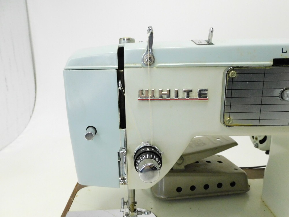 Vintage White Zig-Zag Sewing Machine White and Light Blue with Thread