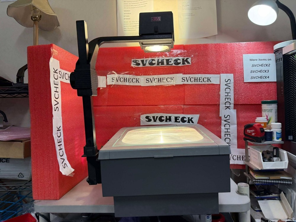 3M 9100 OVERHEAD PROJECTOR 9000AJB