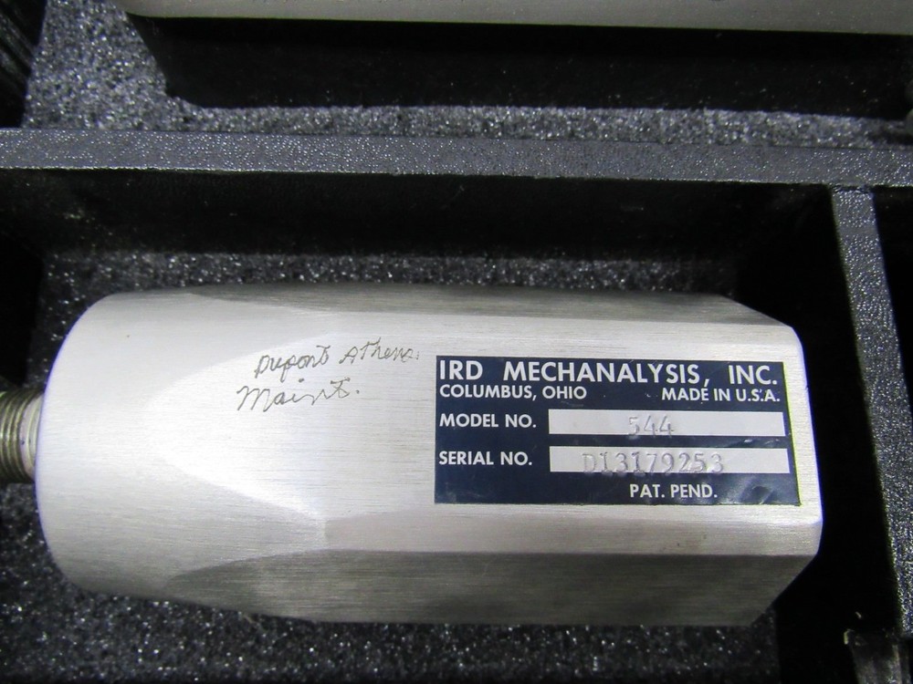 RD Model 306 Portable Vibration Meter Maintenance Reliability Case Probe Manual