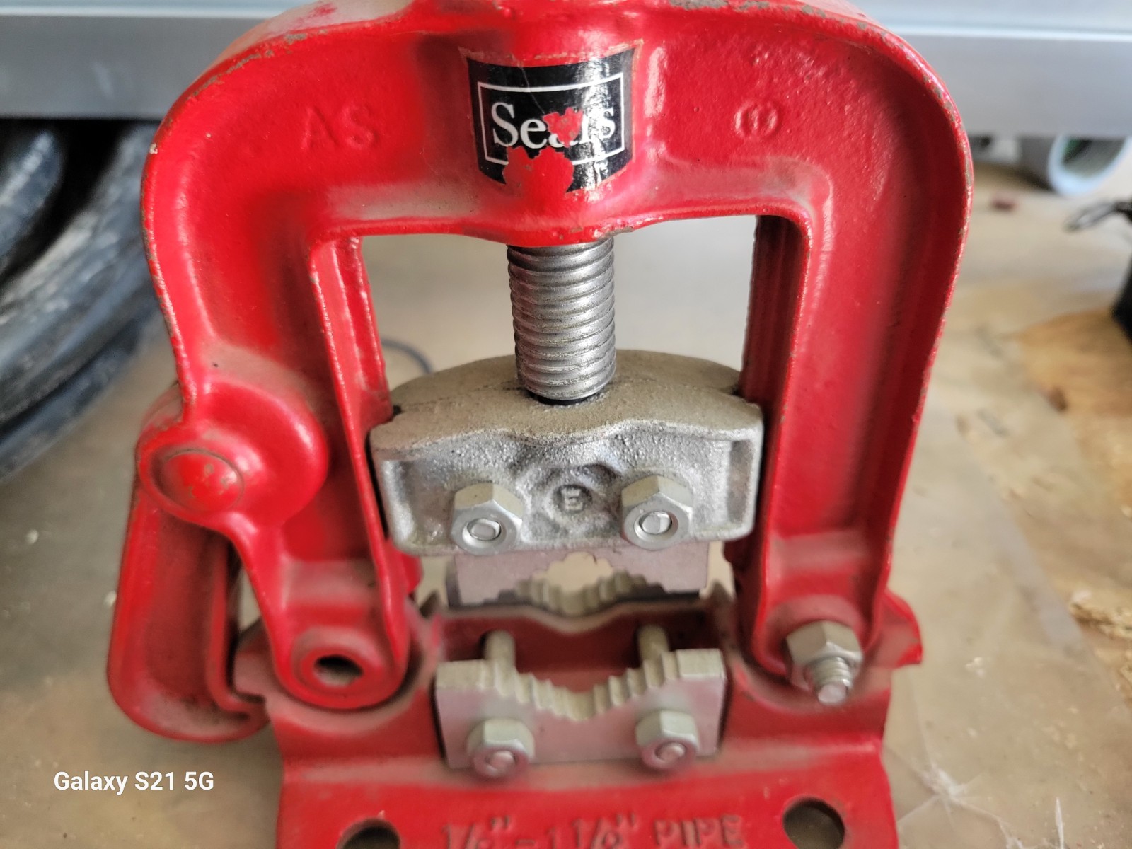 SEARS ~ PIPE VISE ~ Vtg ~ No. 00H ~ 1/8"- 1.5" ~ Craftsman ~ Red