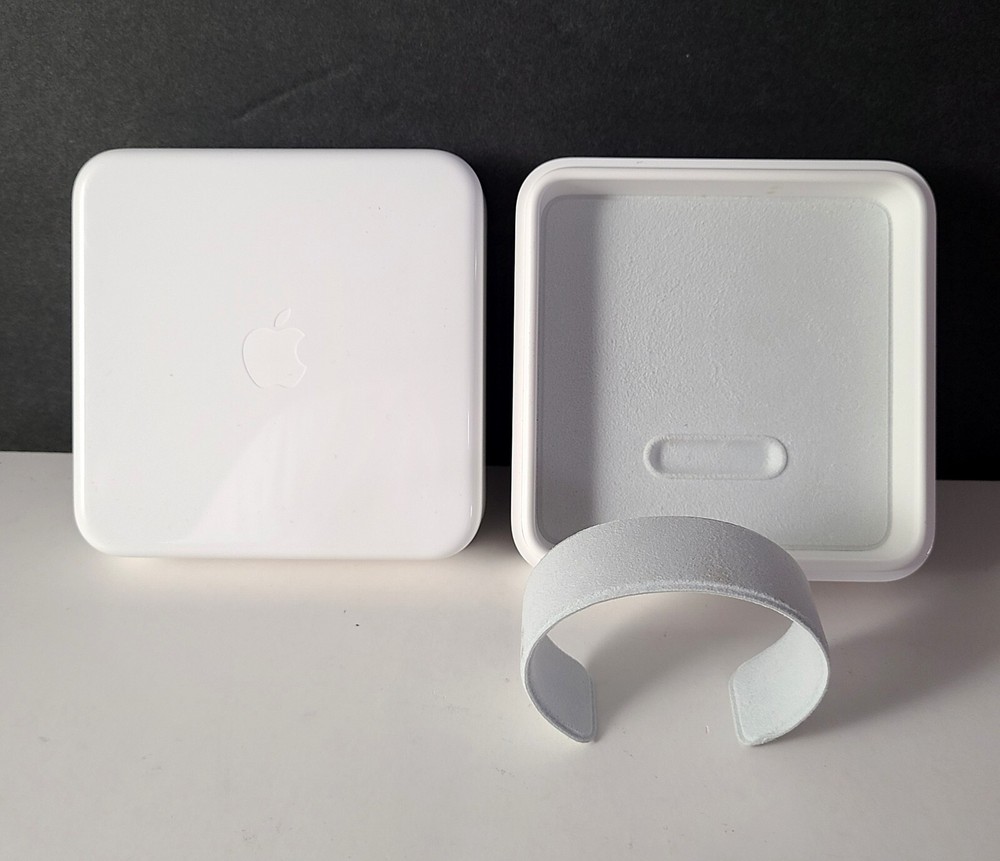 Apple Watch 1st Gen BOX & White Hard Plastic Case, EMPTY BOXE ONLY