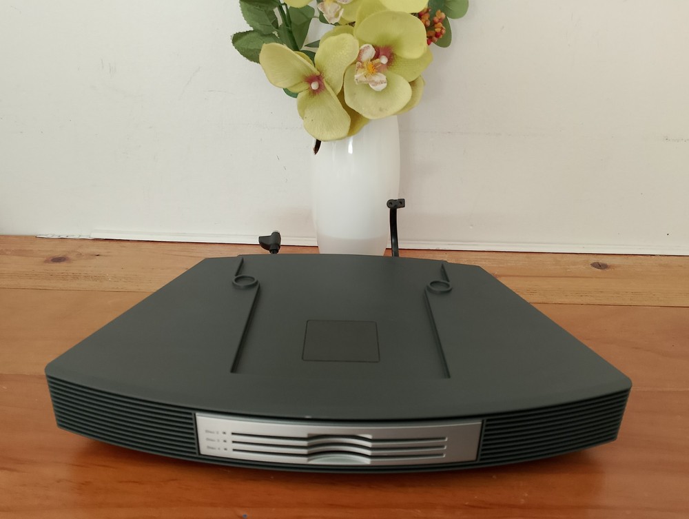 Bose Wave Music System AWRCC1 with Multi-CD Changer and Remote Control *Read*