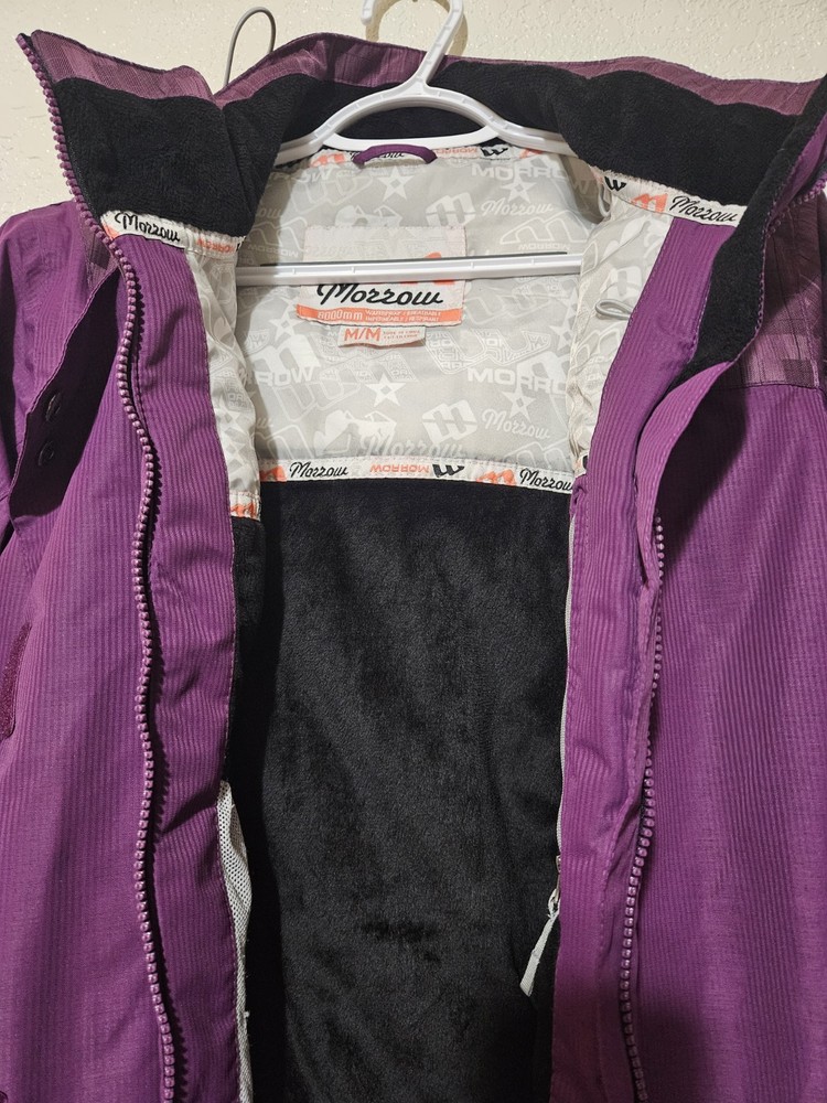 synthetic snowboarding jacket, Morrow Women's Medium snowboard 🏂