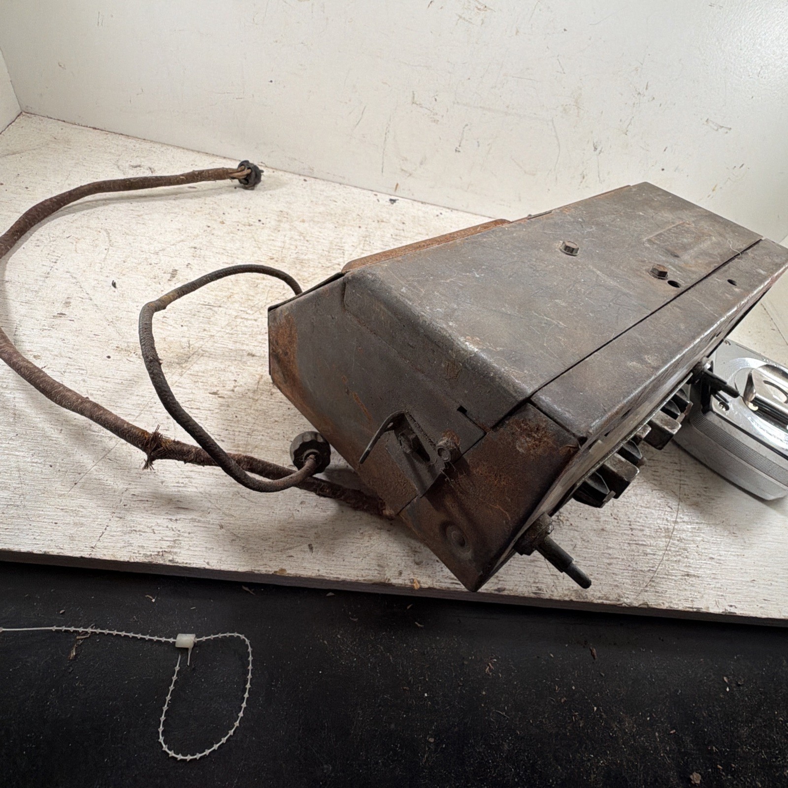 Lot Of 2 Vintage Antique OEM 1940s Mopar Radios For Parts Or Repair