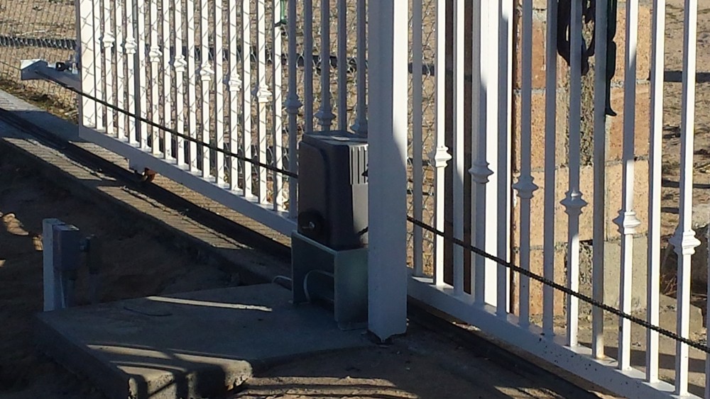 AUTOMATIC SLIDING GATE OPENER PY1500 3200lbs