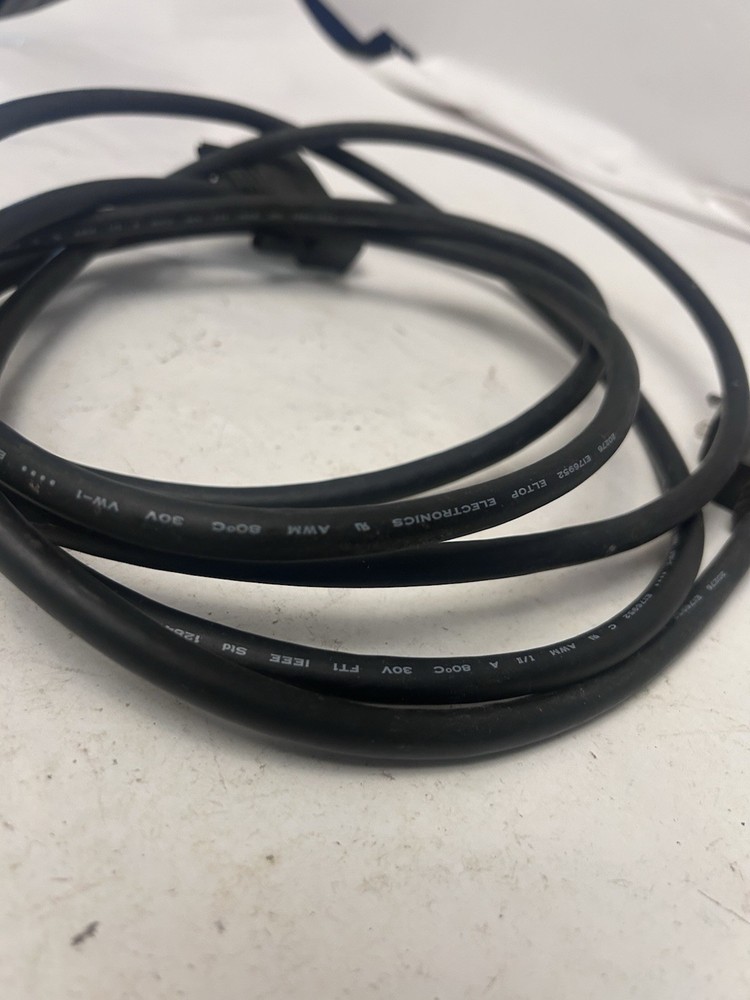 APC big block with black cord, unk if working