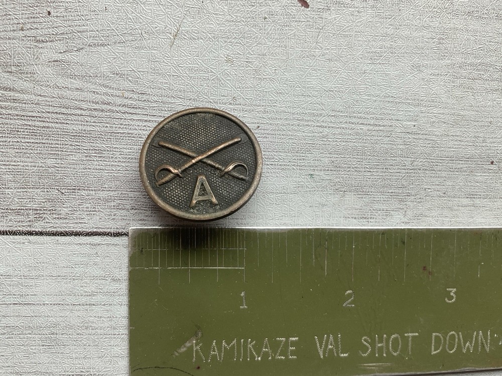 ORIGINAL WWI US COLLAR DISK - CAVALRY A
