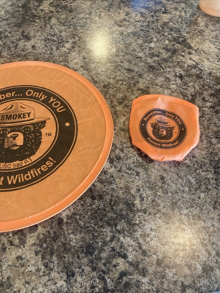 Smokey The Bear Frisbee Fold