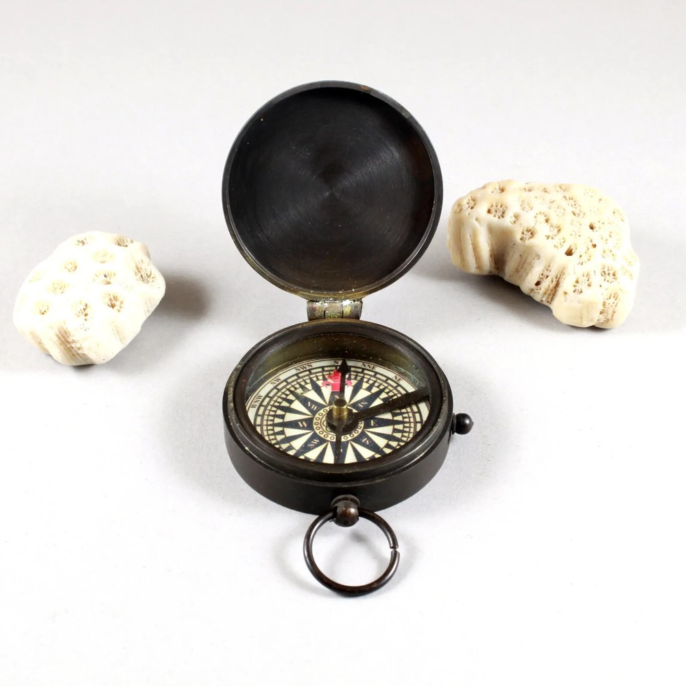 Antique Black Nautical Compass with Hinged Lid Brass Compass