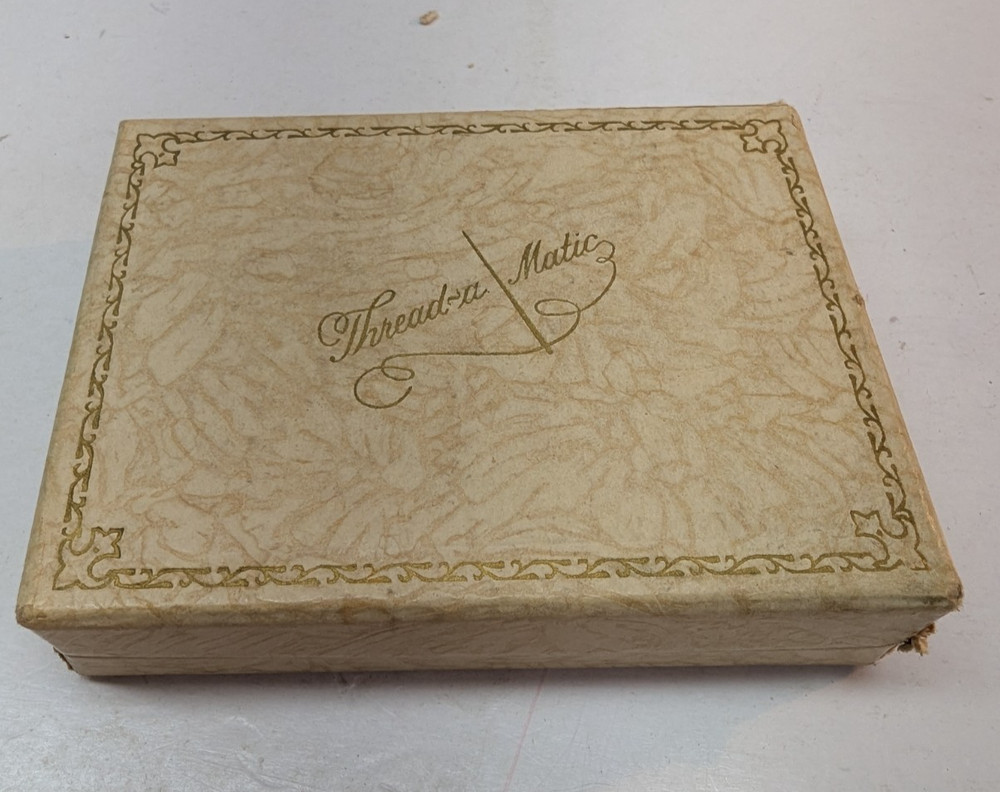 NELPIN Thread-a Matic Model Sewing Automatic Needle Threader with Box Vintage