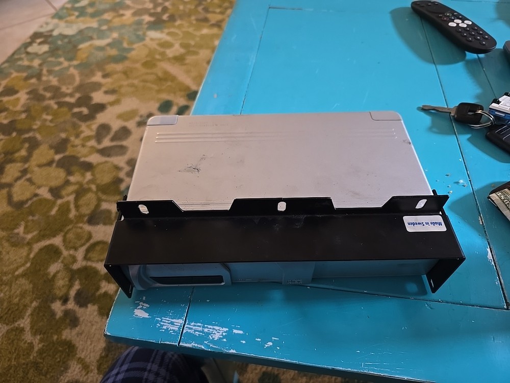 Volvo P80 6 Cd Disc Changer