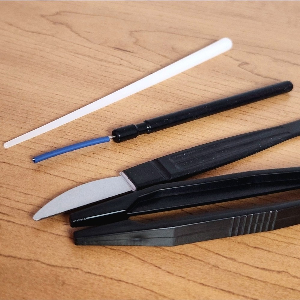 Discovery #Mindblown Microscope Set STEM Activity Slides Test Tubes Tools Pietri