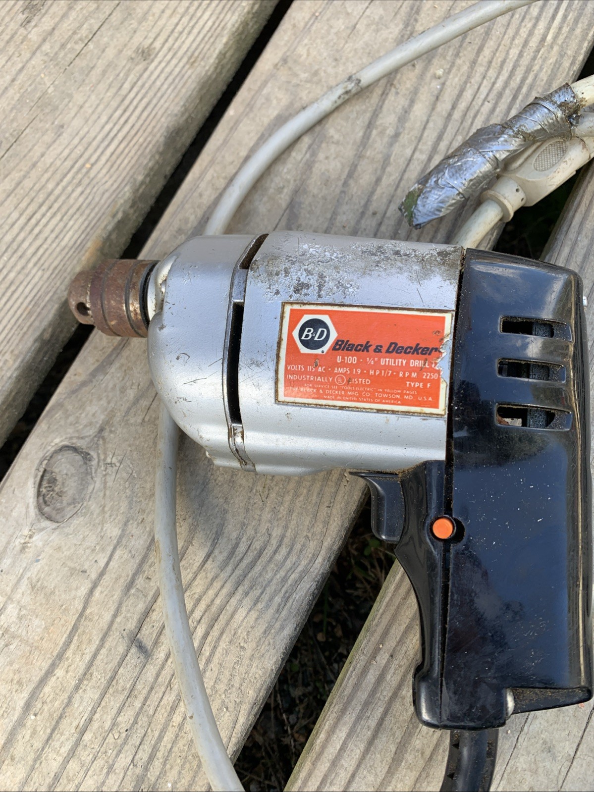 Vintage Black & Decker 3/8” Electric  Drill NO Chuck Key USA RPM 2250 WYZ