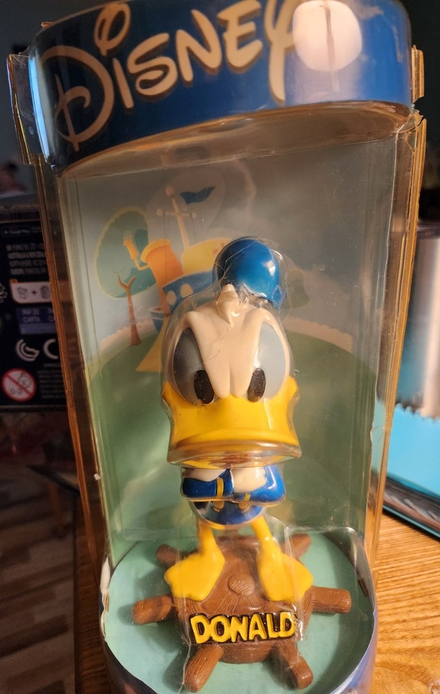DISNEY DONALD DUCK BOBBLEHEAD DOLL , ALEXANDER GLOBAL