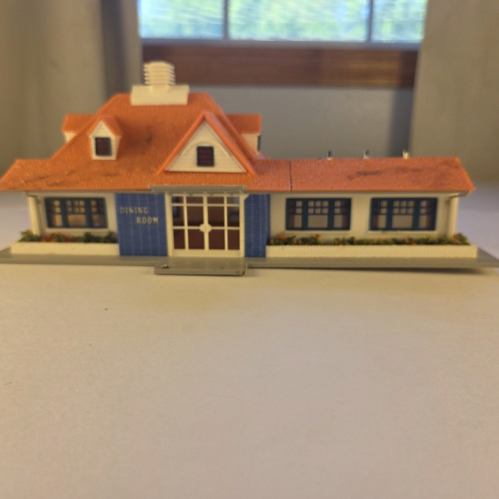 HO Restaurant With Second Story And Dining Wing Built