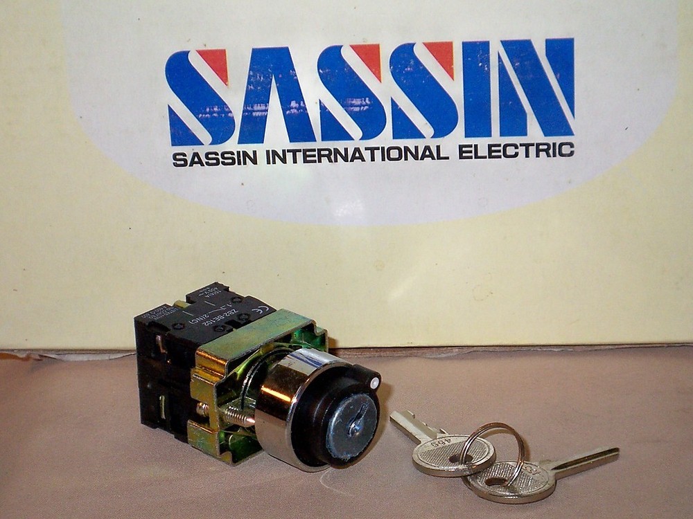 SASSIN XB2-BG25 , 2-pos. maint. selector switch (NIB)
