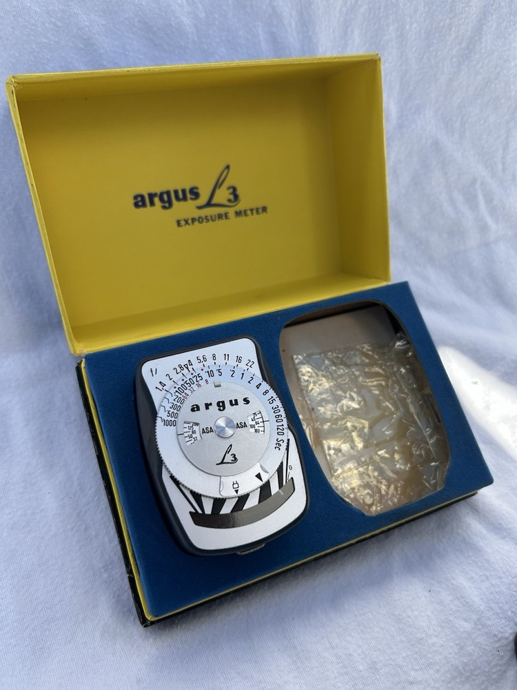 Argus L3 Exposure Meter, w/Orig Box, Case, Clean & Working ~~