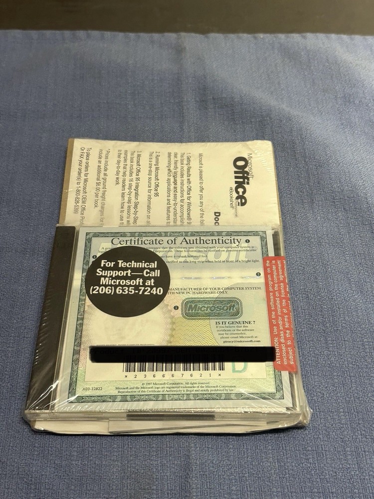 Microsoft Office Professional Version 7.0 & Bookshelf 1995 Edition