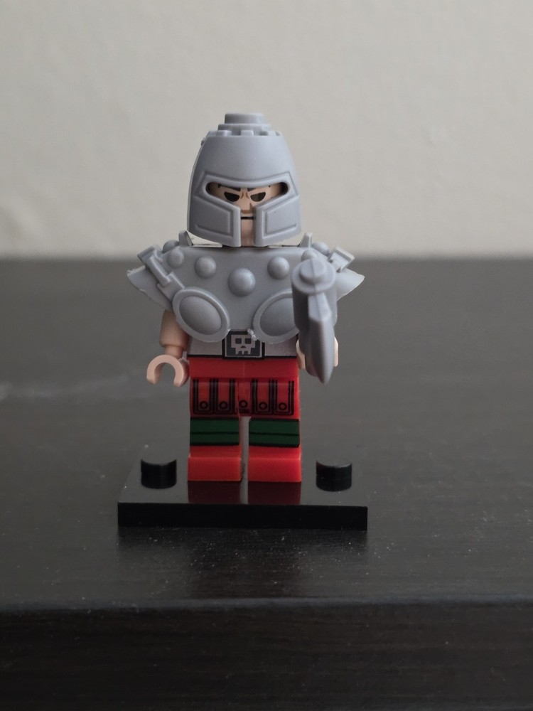 Armored Warrior Minifigure (Ram Man Style)