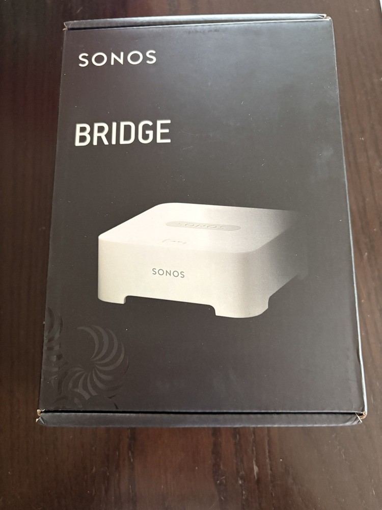 Sonos Connect Bridge (white) excellent with its adapter-excellent