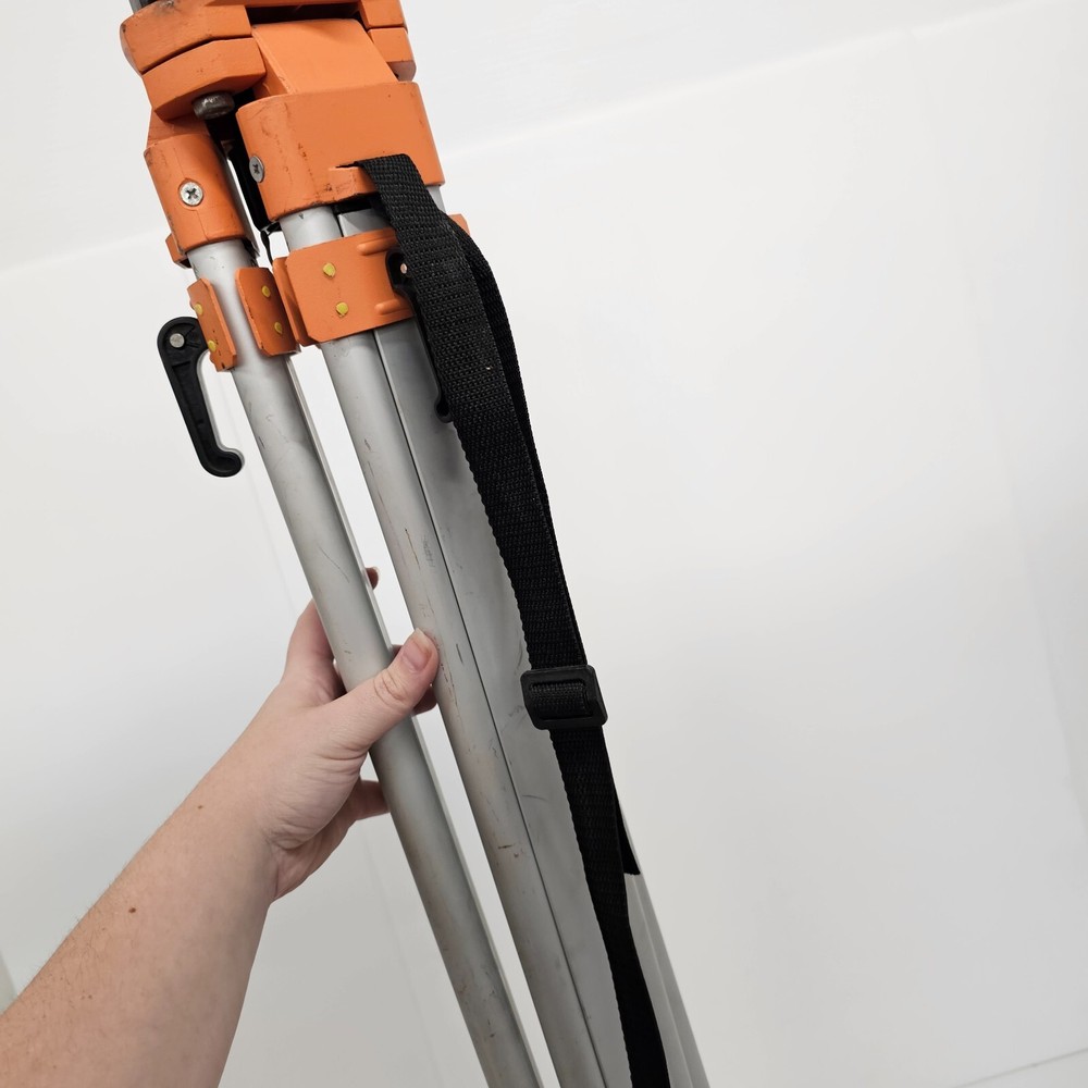 Johnson Laser Level Stand 40-6335 (stand only used)