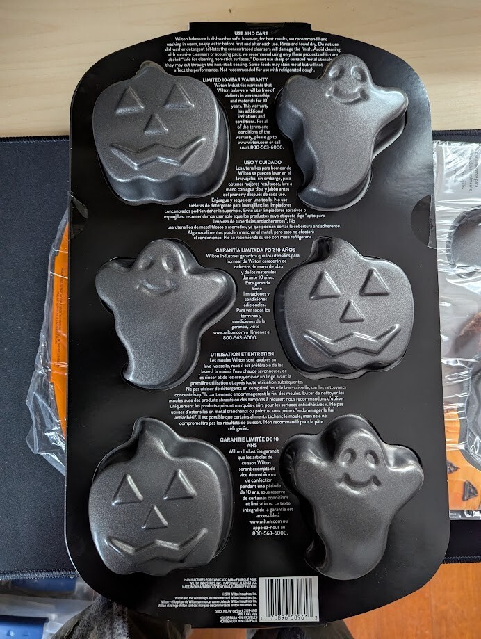Wilton Mini Cake Cupcake Baking Pan Halloween Ghost Pumpkin 6 Cavity