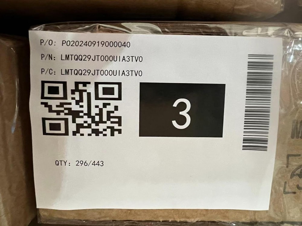 Bolt Extractor Set 29-Piece Bolt and Nut Remover Set with Storage Case