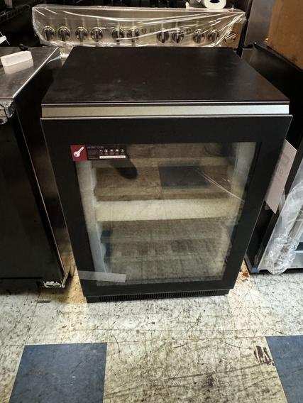 VWUS041BAB 24" Single Zone Compact Refrigerator with 41 Bottle Capacity