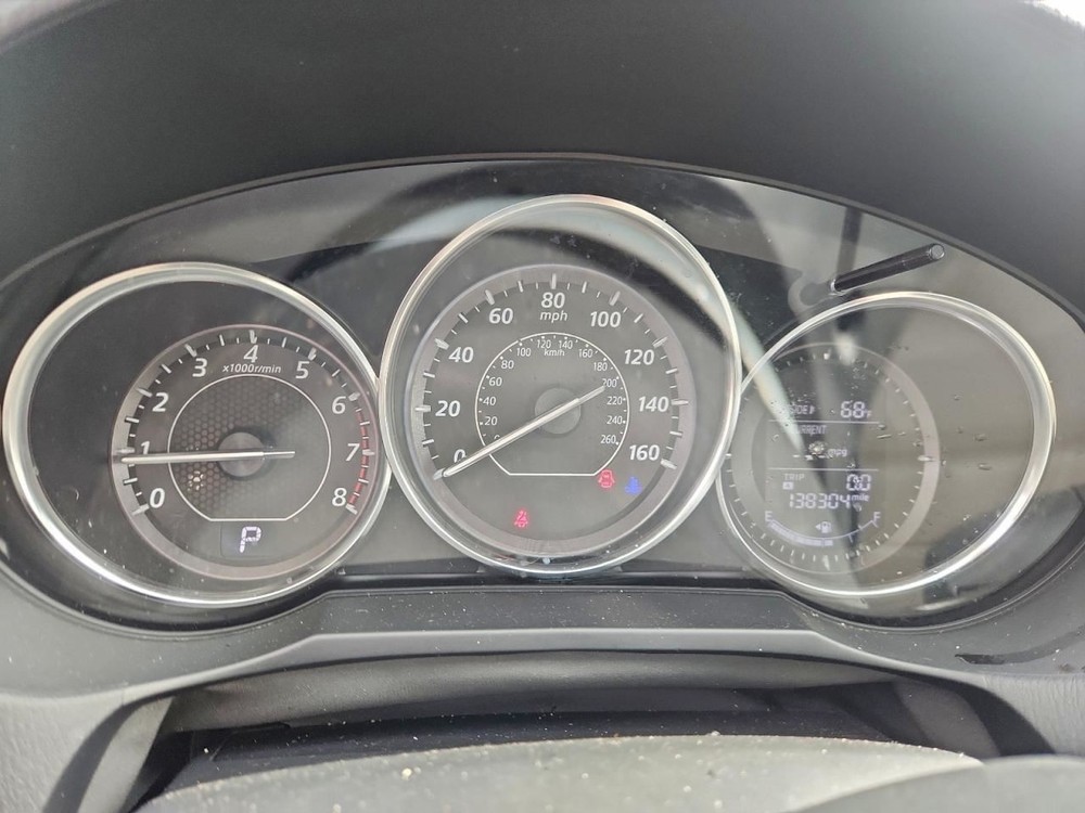 6 2014 Glove Box 4936422