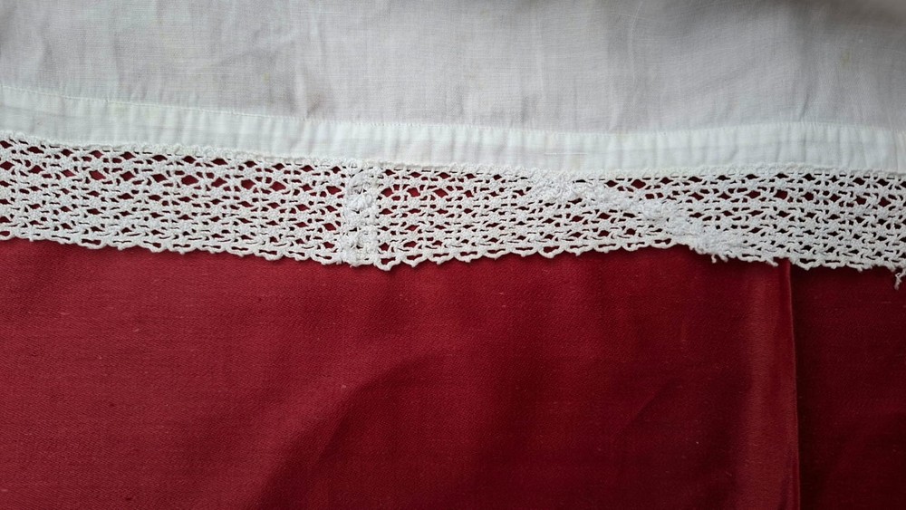 Surplis with lace