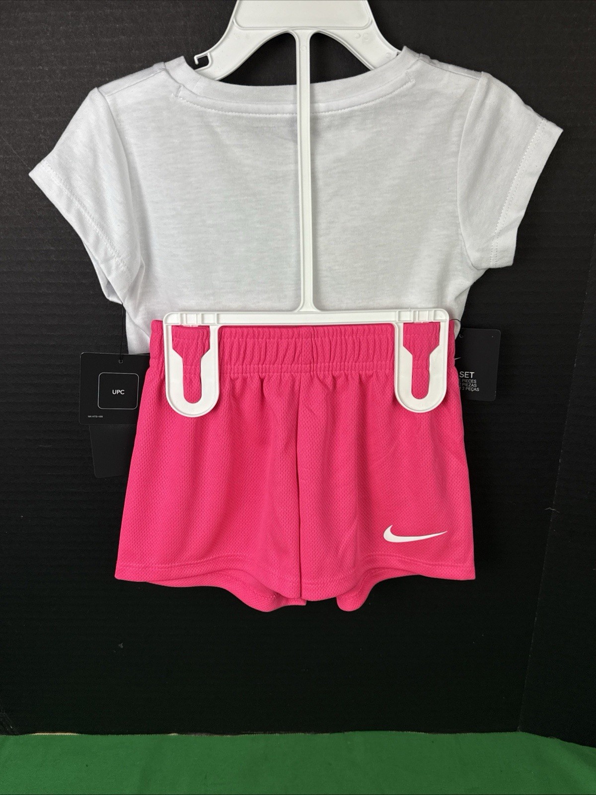 Nike Girls 2-Piece Shorts Set Hyper Pink Size 2T, New