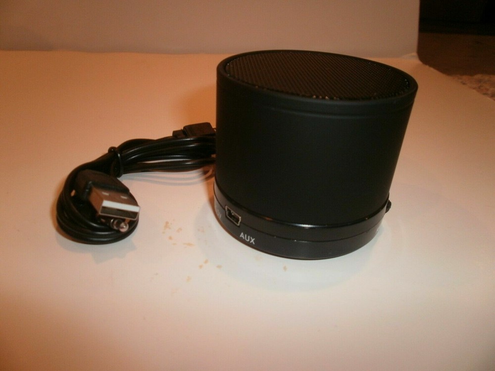 2 Mini Bluetooth Wireless Speaker SP010 Portable Smartphone stocking stuffers