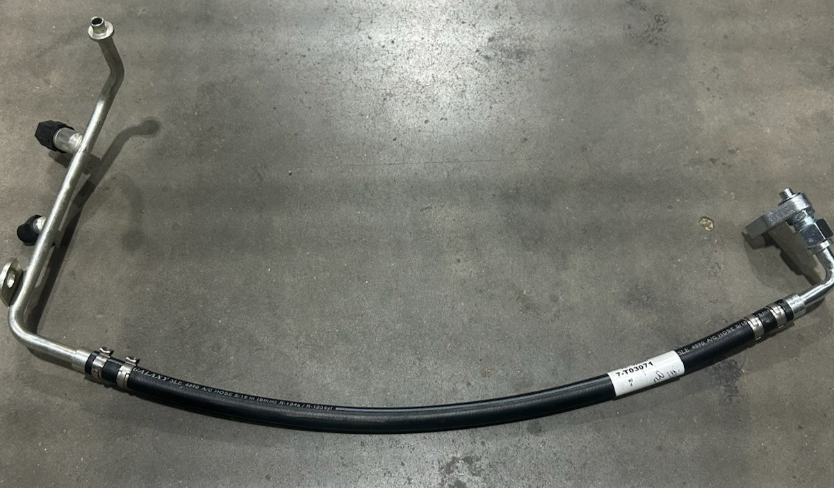 7-T03071 AP AIR CONDITIONING AC A/C HOSE FREIGHTLINER A22-57519-009 AFTERMARKET