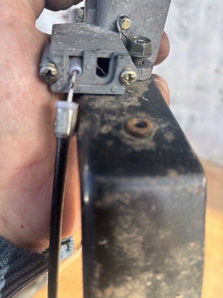 LEXMOTO Echo 50 Seat Lock