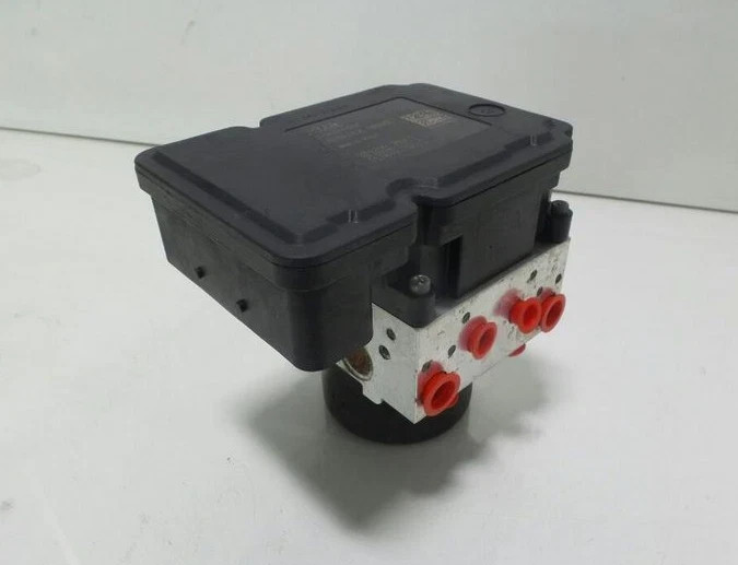2014 Chrysler 300 ABS Anti Lock Brake Actuator Pump Aseembly OEM