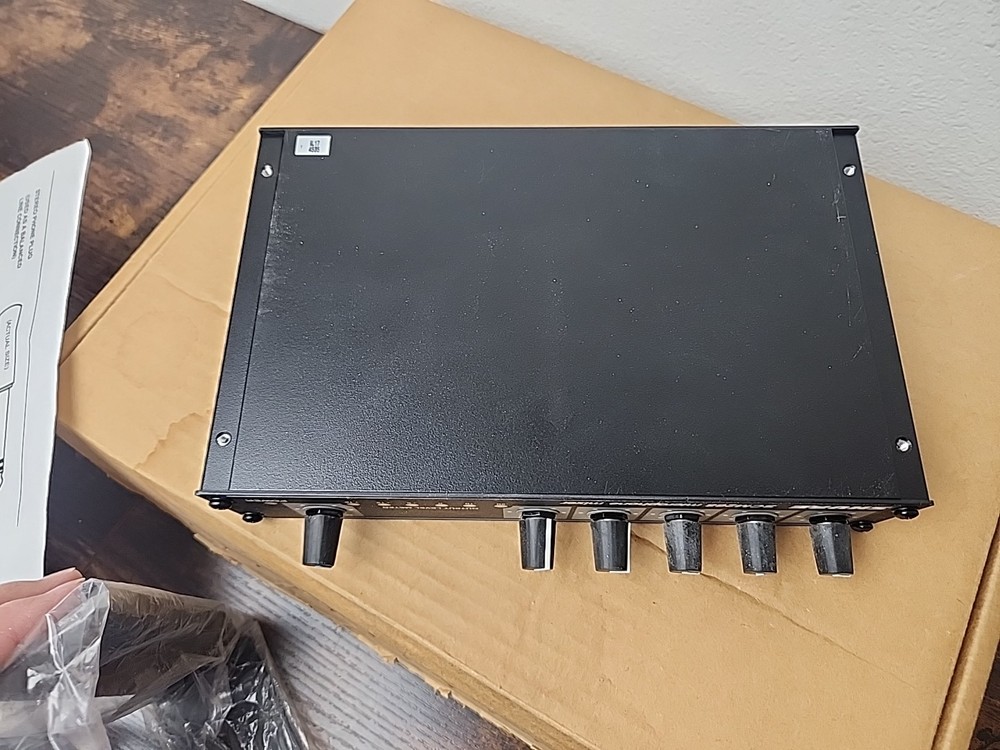 Shure SCM268 4-Channel Microphone Mixer EUC Tested