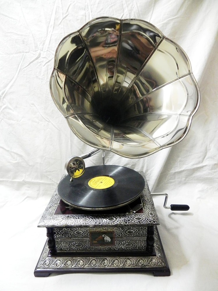 Win-up record player, Antique Gramophone, Fully Functional Working Phonograph