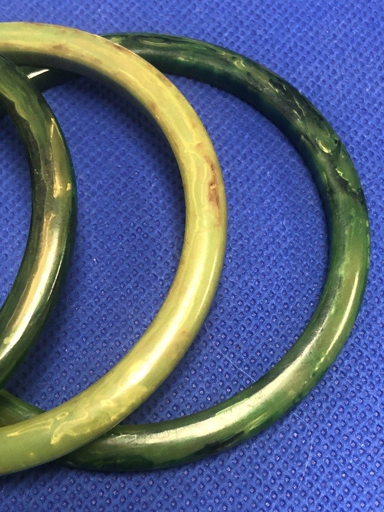 VTG BAKELITE TESTED STACKABLE MULTI COLORED SPACER BANGLE BRACELETS SET OF FOUR