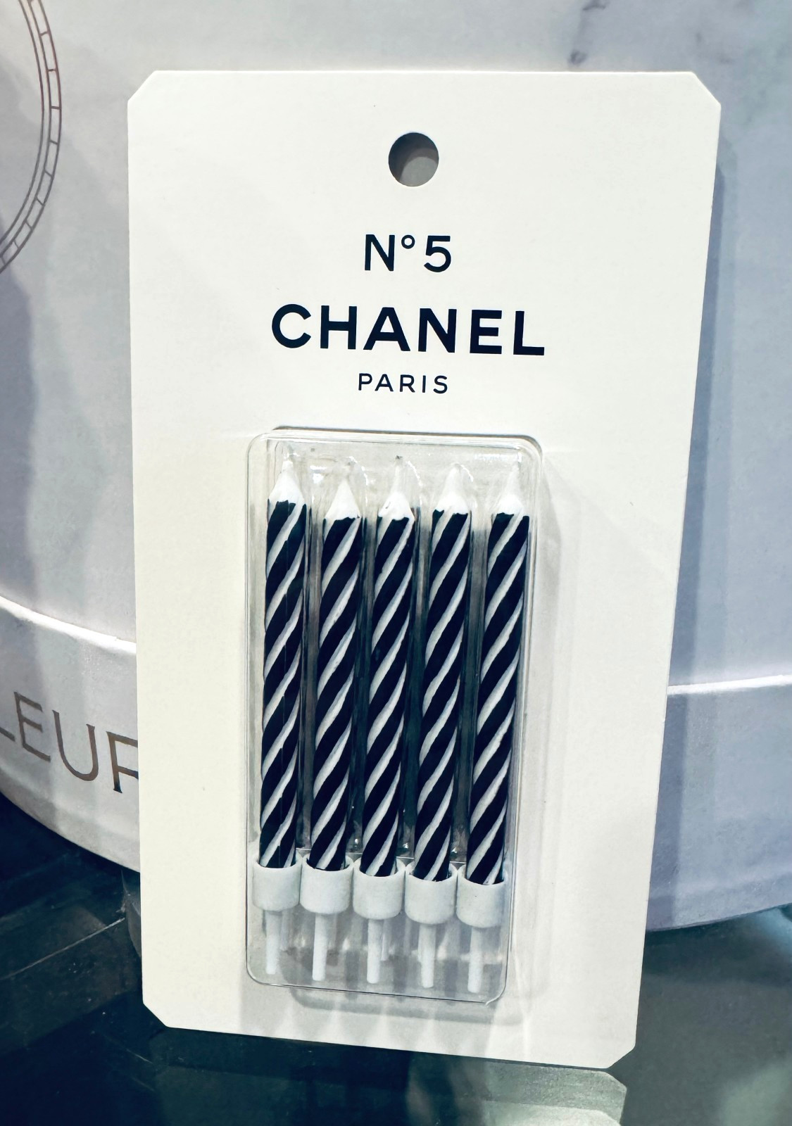 CHANEL No 5 Candles. NIB