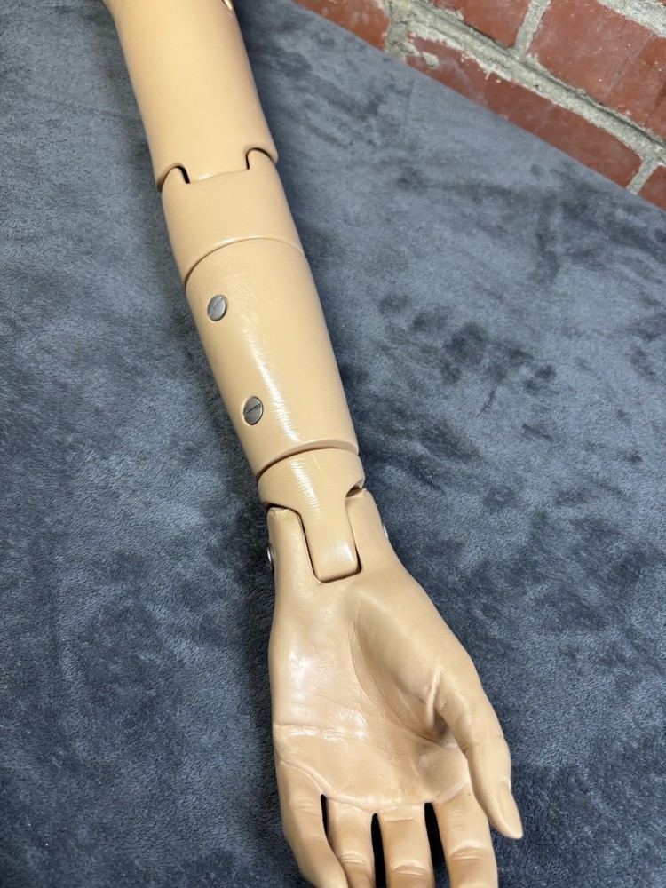 Life/form GERi/KERi Replacement Left Arm, Missing Shoulder Connector